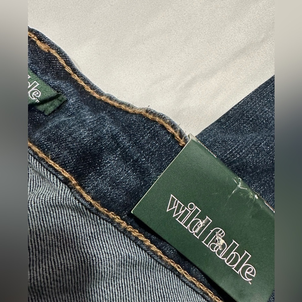 Wild Fable Dark Indigo Distressed Highest Rise Raw
Hem Skinny Jeans Size 16/33 - Picture 14 of 16